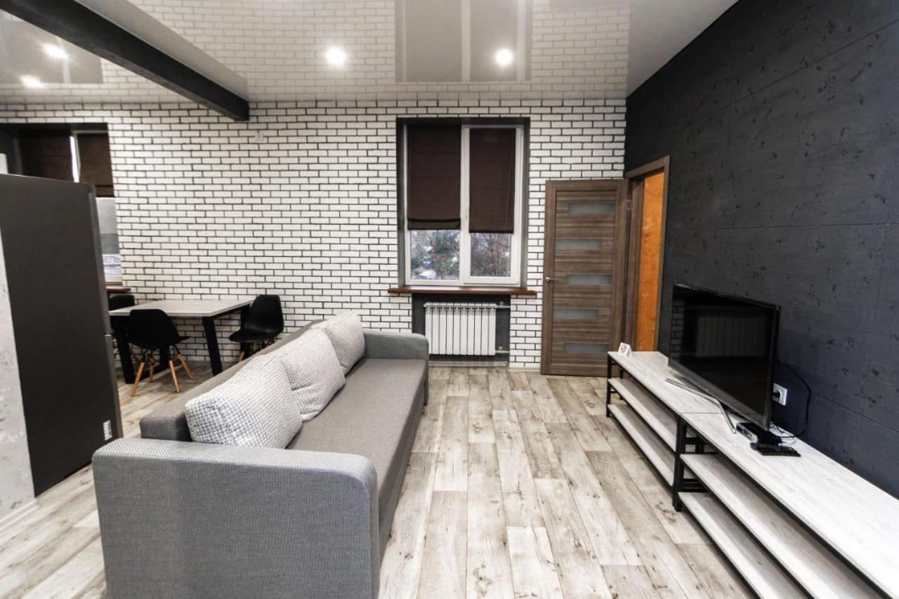 Loft Apartment On Svobody Kamjanske Exterior foto